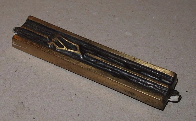 Mesusa Mezuzah Schriftkapsel ohne Klaf / Messing ca. 18,5x93 mm gross Mesusa Mezuzah Schriftkapsel ohne Klaf / Messing ca. 18,5x93 mm gross
