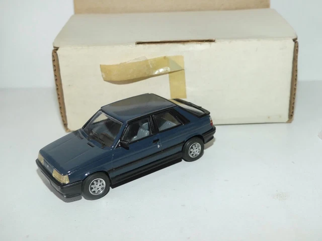 1/43 PROVENCE MOULAGE BUGATTI EB 18/4 VEYRON 2000 / KIT A