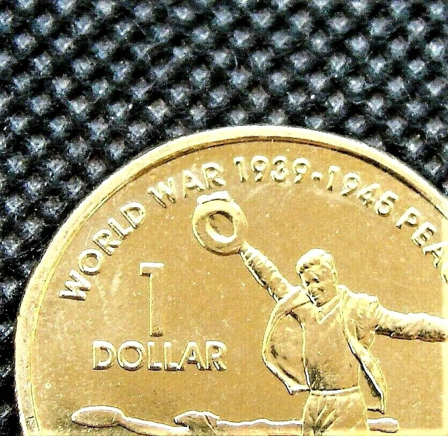 2005 AUSTRALIAN $1 UNCIRCULATED HAT CUD Dancing Man Error Coin! SCARCE ...
