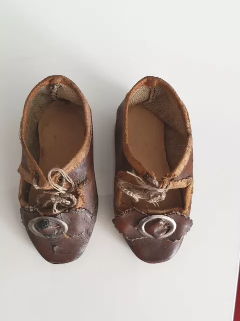 Ancienne Chaussures pour poupée JUMEAU,  BRU , STEINER ....