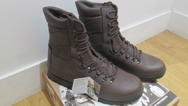 Size 15 on sale military boots