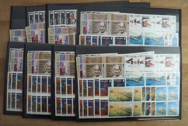 1998 Gibraltar; 32 komplette Jahrgänge ohne Blocks, postfrisch/MNH, ME 1088,-