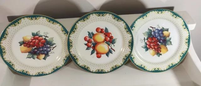 Vintage Metal Enamel Painted Decorative 10" Fruit Themed 3 Wall Plates Grape Art