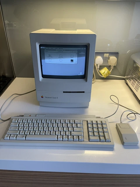 MACINTOSH COLOR CLASSIC II m1600 £1,383.70 - PicClick UK