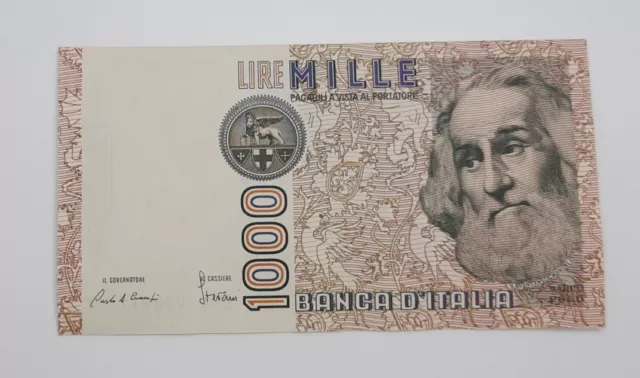 1982 - Banca D'Italia, ITALY - 1000 Lire Mille Banknote, Serial No. DA 978911 N