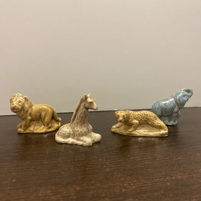 Wade Whimsies England Lion Giraffe Cheetah Elephant Ceramic Animal Figurines (4)