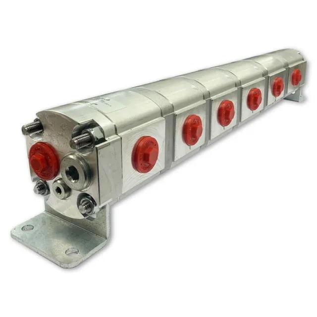 Geared Hydraulic Flow Divider 6 Way Valve, 6.0cc/Rev, without Centre Inlet