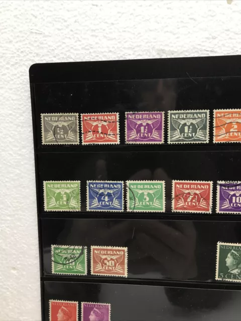 Netherlands Stamp Lot (33) Vintage Used Postage Stamps. 2