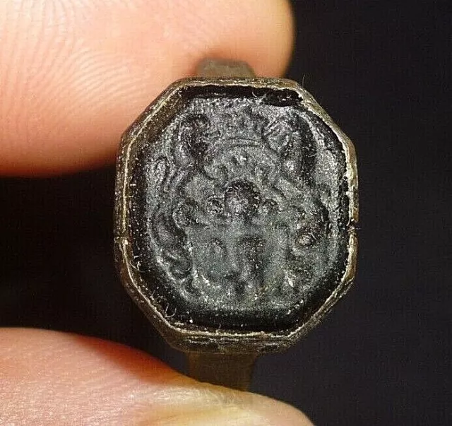 Ancient BYZANTINE Coat of Arms , Intaglio Signet RING -10-14th Century AD - 802