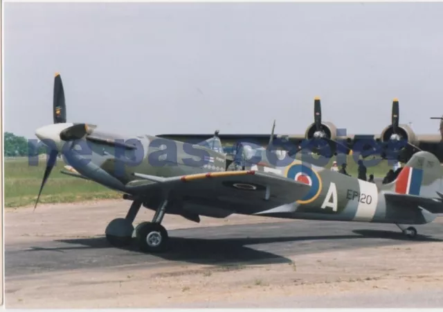 Supermarine Spitfire * photo argentique AGFA * AVION AIRCRAFT _ chasseur  WW II