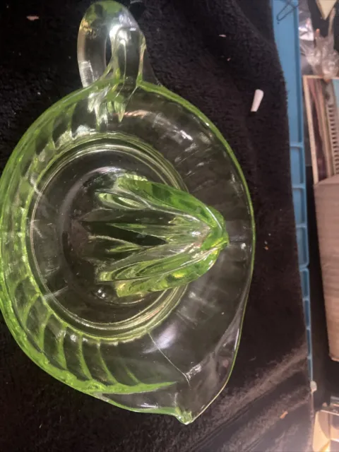 Green Depression Glass Reamer/juicer Uranium Vaseline 7” Approx Box LB0827
