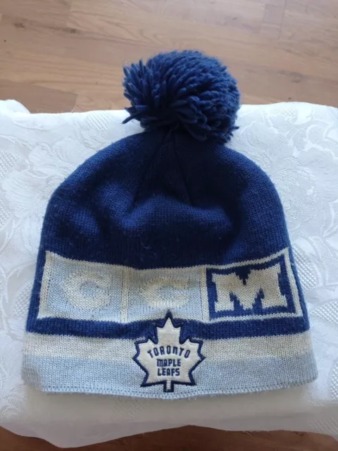 2015 Official Toronto Maple Leafs NHL CCM Bobble Hat Blue And White VGC