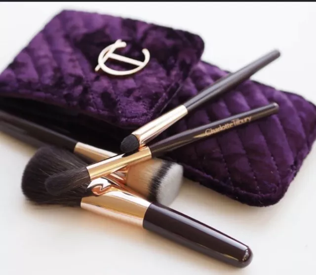 Charlotte Tilbury Limited Edition Magic 4 Mini Make Up Brush Set in Velvet Pouch