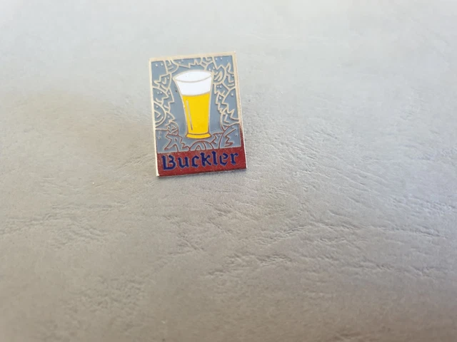 Pin's - Brasserie Kronenbourg - Label Emmaüs