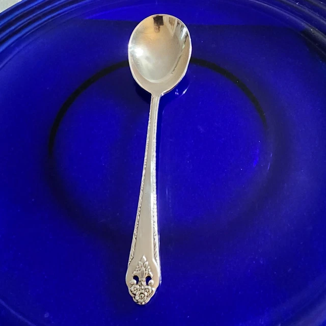 Lovely Lady Holmes And Edwards Inlaid Silverplate Value HOLMES