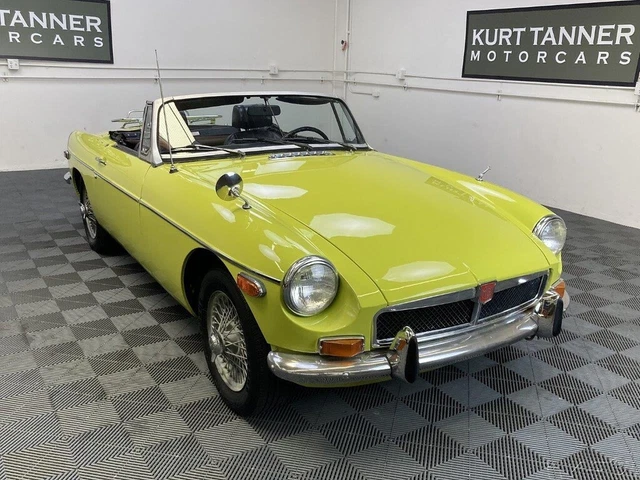 1974 Mg Mgb 1974 Mgb Roadster. Chartreuse Yellow, Black Trim.