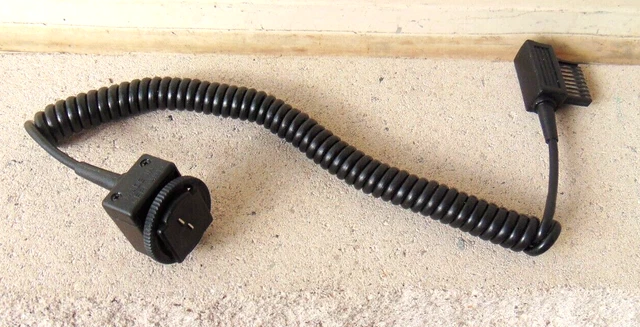 Metz SCA 550 Shoe Adapter Cord for 45CT5 60 CT2 Flashes / Leica R4 & R4S Cameras
