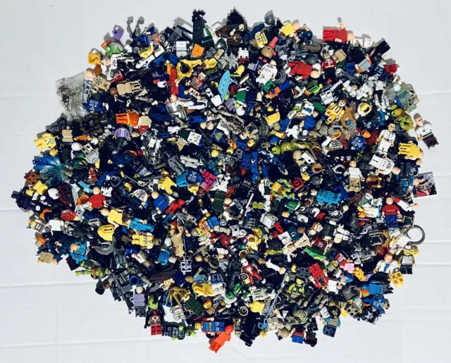 Huge Lego Mixed Lot 3.8 lbs Of Mini Figures - Heads - Weapons - Torso - 250+ Fig