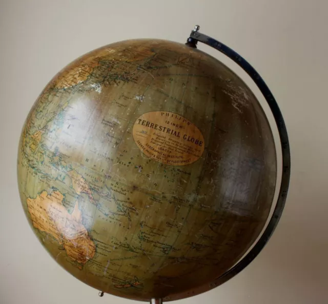 12 Inch Philips Terrestrial Globe. Art Deco 1930's Vintage World Desk Globe 2