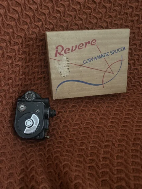 Vintage 1940 8mm Camera - REVERE EIGHT Model 88 - Untested W/ Curv-Antic Splicer