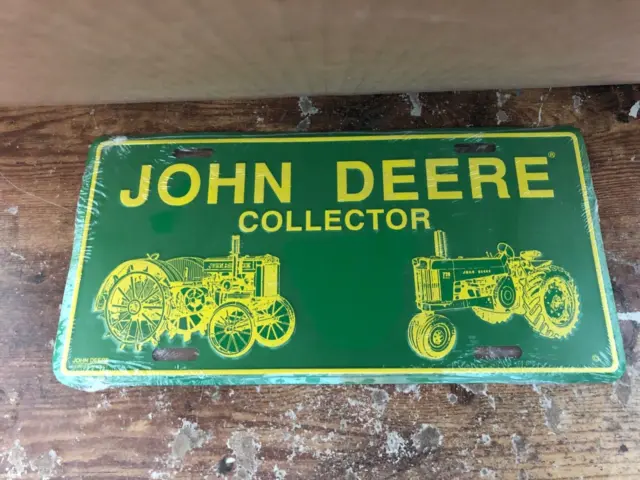 Sweet JOHN DEERE COLLECTOR Metal License Plate TRACTOR unopened