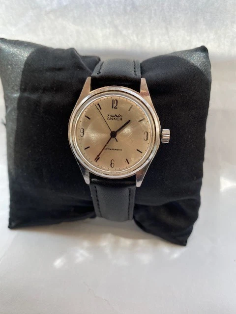 Montre Vintage Femme NORBEE - Ton Or, Fabriquée En Suisse, Anti-magnétique, Pour Pièces Ou Port