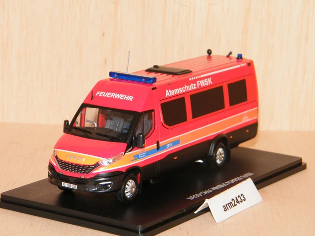 Camion Iveco Daily pompiers 2006 VPL SDIS 36 Alerte 1/43° - Les Miniatures