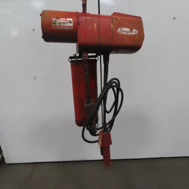 Dayton 3Z928 2 Ton Electric Chain Hoist 230/460V 3Ph 15' Lift 8FPM