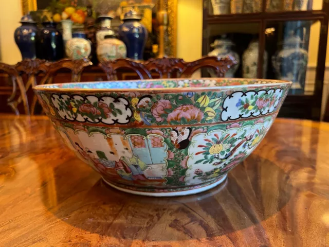 An Excellent Large Chinese Rose Medallion Punch Bowl, 19th C 3