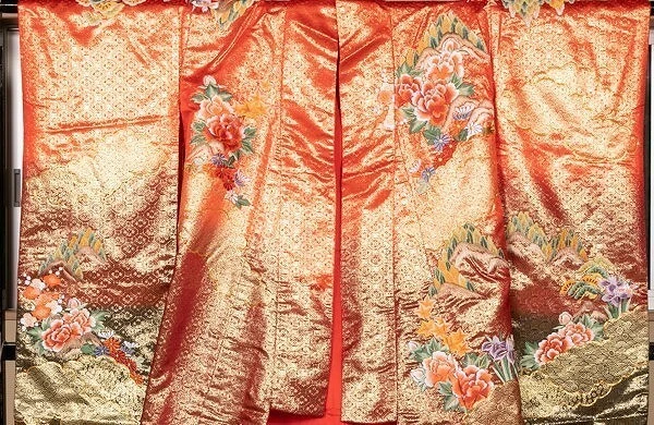 Japanese Kimono Uchikake Luxurious Wedding Embroidery Pure Silk Red Black K267 7