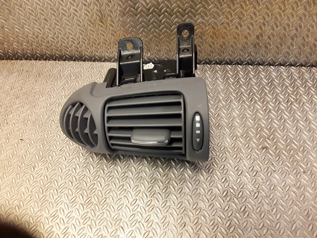 Mercedes-Benz C W205 Garniture, panneau de grille d'aération, 8,00