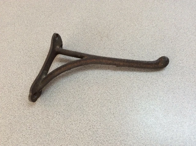 ORIGINAL ANTIQUE CAST IRON HARNESS WALL HOOK 8” x 5” 