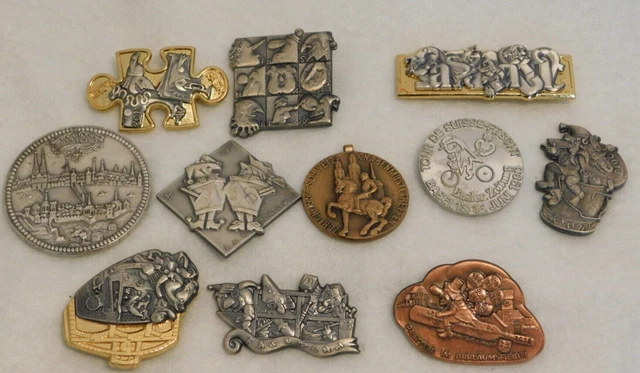 Insigne Badge Fasnacht 1938 – Suisse – Pin's Métal Vintage