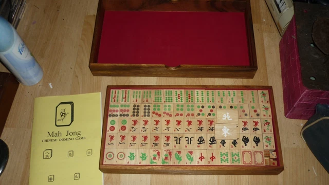 Coffret De Mahjong En Bois, 144 Tuiles Bambou, Réglettes, Dés, Fiches, Occasion (19 Pièces à Restaurer)