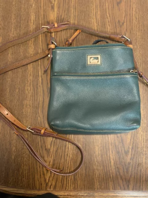 Dooney & Bourke Triple Zip dark GreenPebble Leather Crossbody Bag-broken zipper