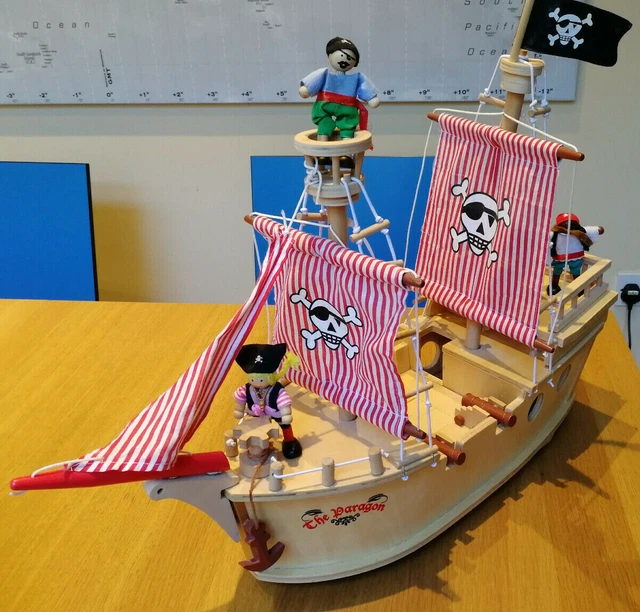 Tidlo deals pirate ship