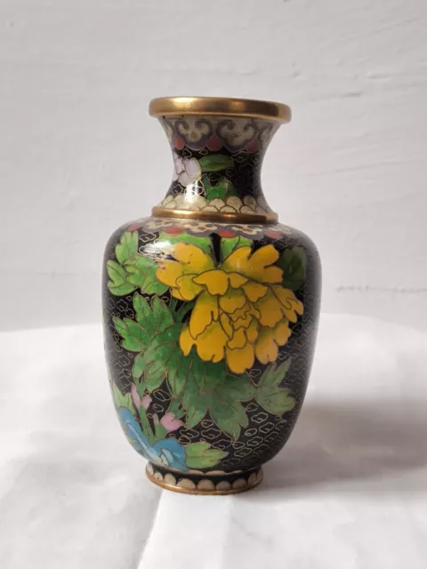 Cloisonne Vase 13 cm Metall emailliert schwarz Blumen Asien Handarbeit Cloisonné