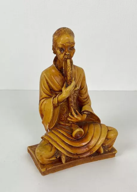 Ancienne magnifique statuette, sculpture Asiatique en résine homme assis