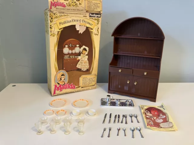 Pedigree Matilda dresser set (Sindy / Barbie)
