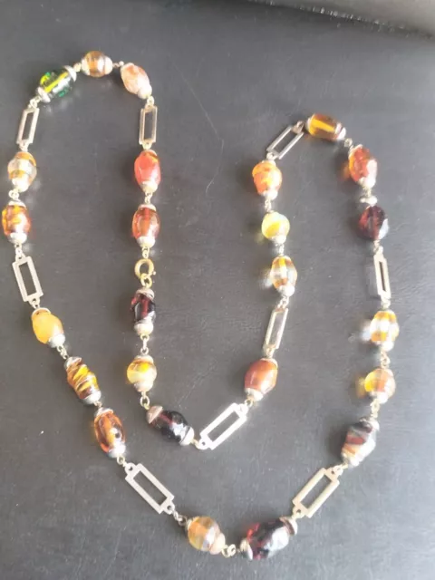 Vintage collier/ sautoir en perles de verre, métal argenté