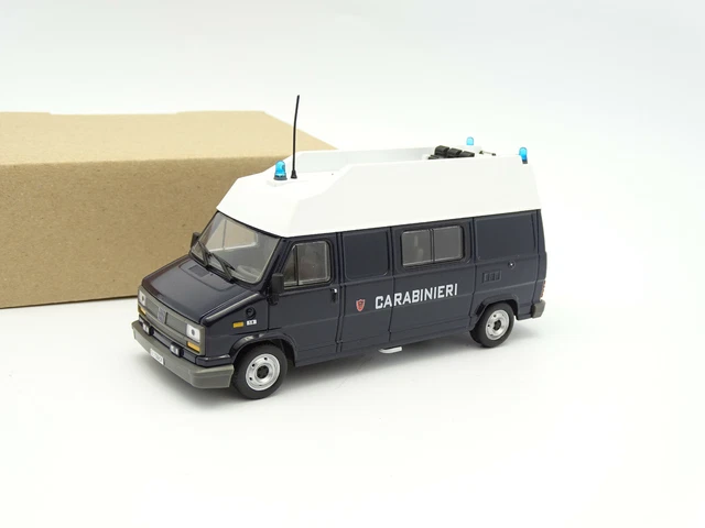 Ixo SB 1/43 - Citroën Type H HW rallongé et rehaussé VSAB Pompiers