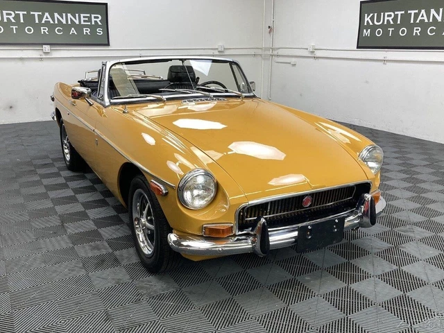 1972 Mg Mgb 1972 Mgb Roadster. Bracken With Black Trim.