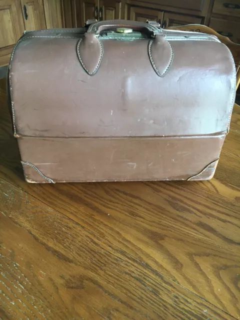 REDUCED!!!   Vintage leather Dr. bag with contents
