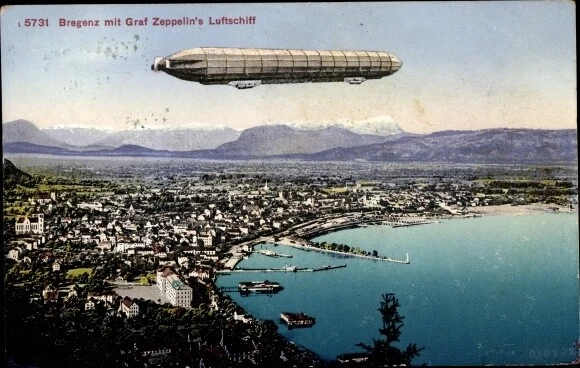 Ak Bregenz am Bodensee Vorarlberg, Graf Zeppelins Luftschiff über... - 10371233