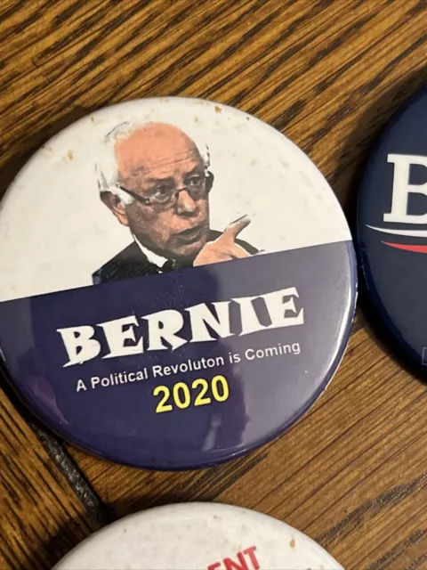 Lot Of 8 Democrat 2020 Bernie Sanders Presidential Political Pins Buttons 7