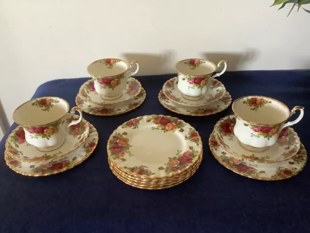 Royal Albert Old Country Roses 4x Cups 4 X Saucers 9x Plates