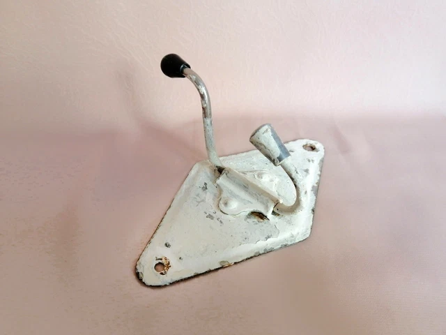Vintage Wall Hooks Mounted Coat Door 2 Pegs Metal Painted Old Rustic 2