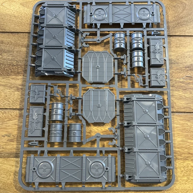 GAMES WORKSHOP WARHAMMER 40K Munitorium Armoured Container Barrels ...