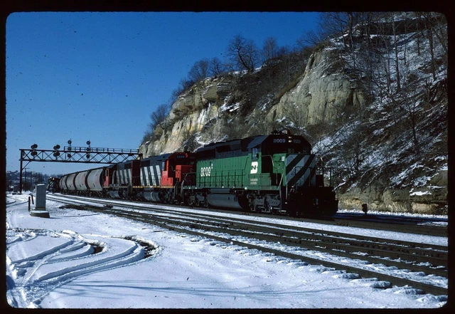 Original Rail Slide - BN Burlington Northern 8009+ St Paul MN 2-18-1990