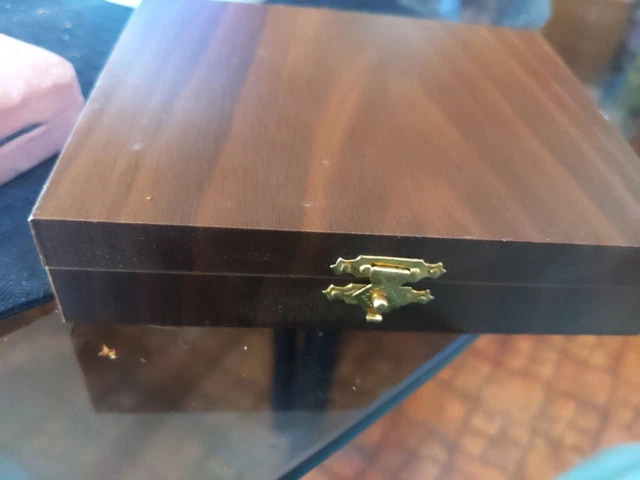 elvis presley zippo lighter Set With Wood Keepsake Box